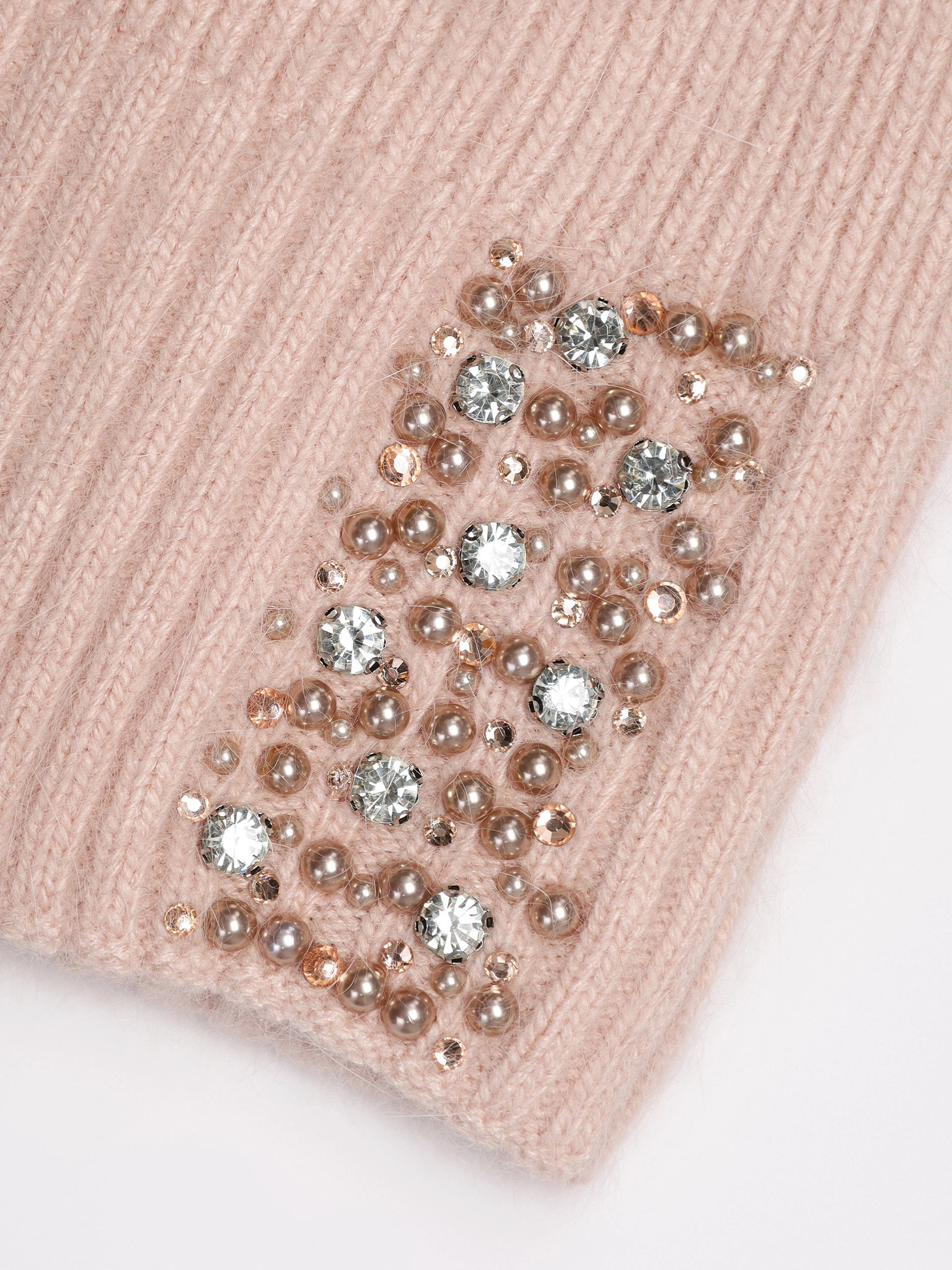 Шапка-бини двойная со стразами и бусинами в ассортименте